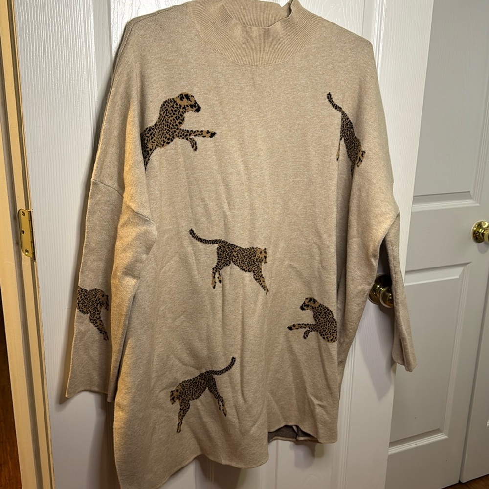 *NWT* Cheetah Sweater